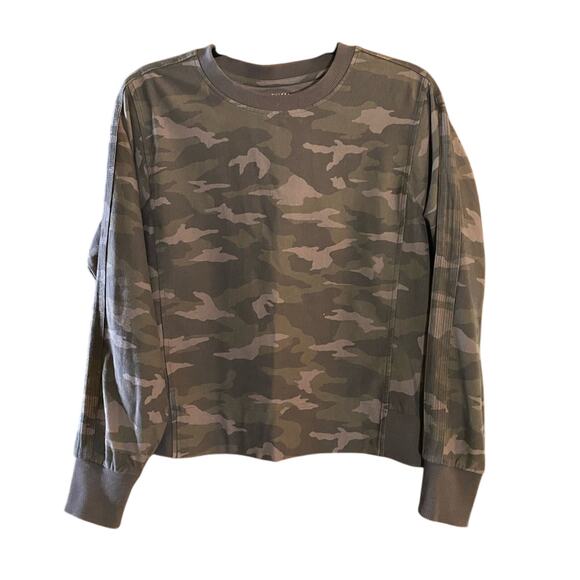 Athleta Women's Crewneck Relaxed Fit Sweatshirt Size Medium Printed Green Camo - Picture 1 of 8